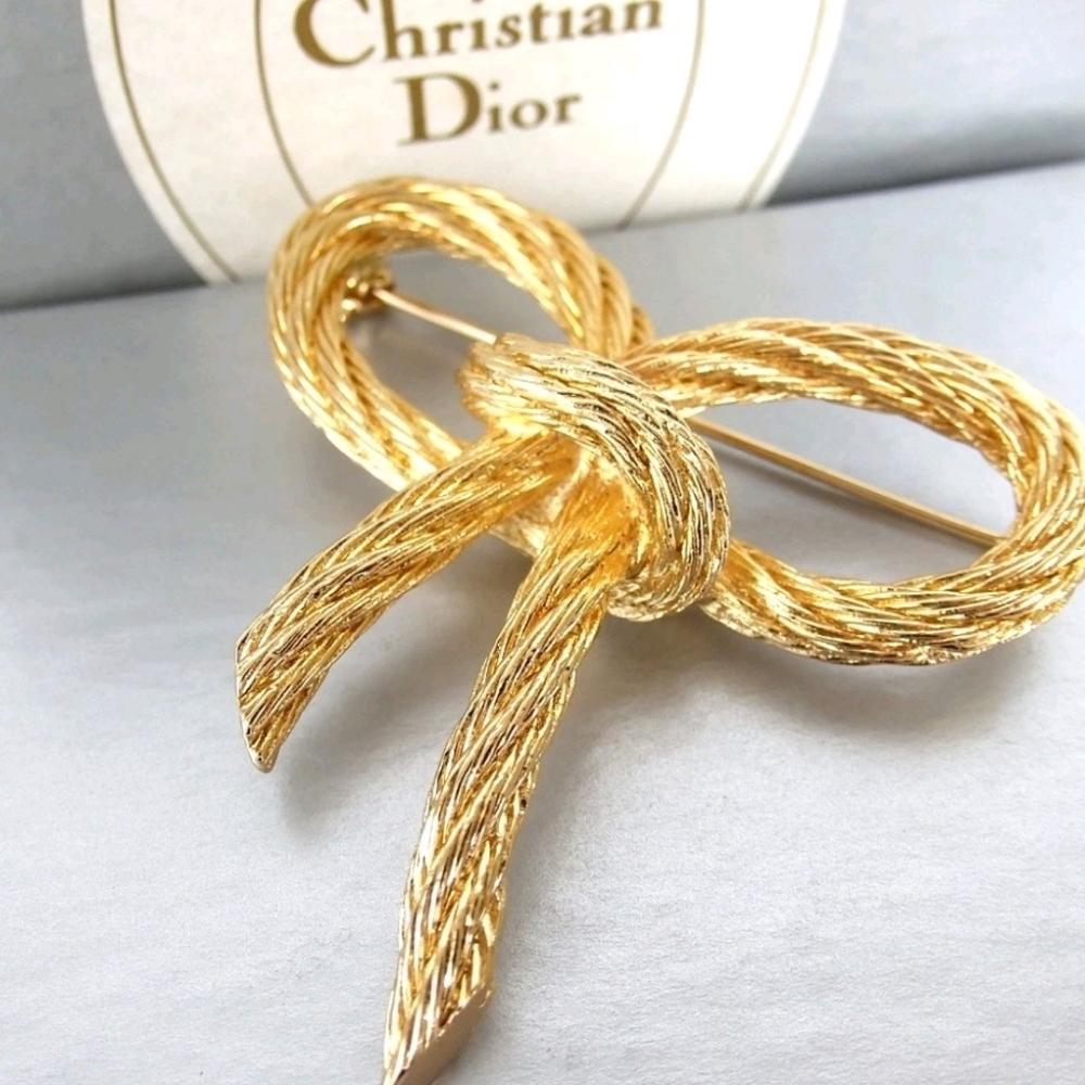 Rare Vintage Christian Dior Gold Tone Rope Bow Brooch Pin Germany w/ Dior Dusty